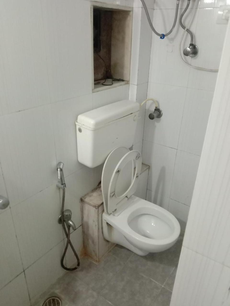 Srujan Sarai Service Apartment Bombaim Exterior foto